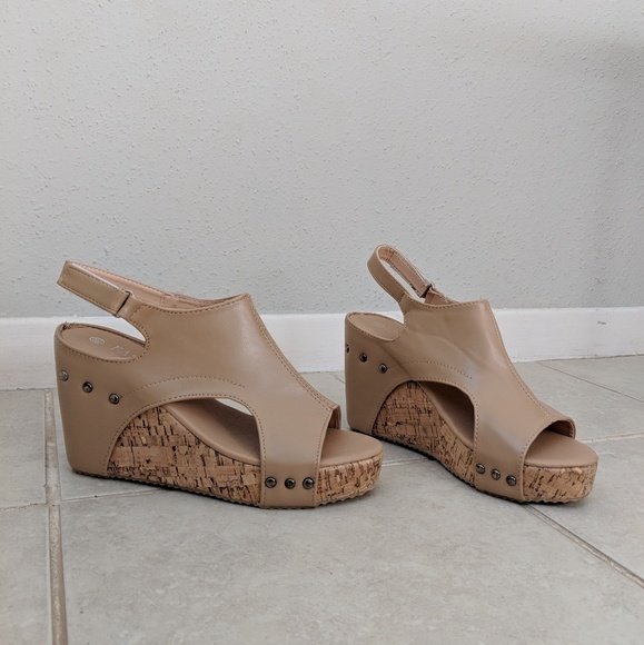🚫 Clothing Swapped - Vegan leather cork wedges - Picture 2 of 6
